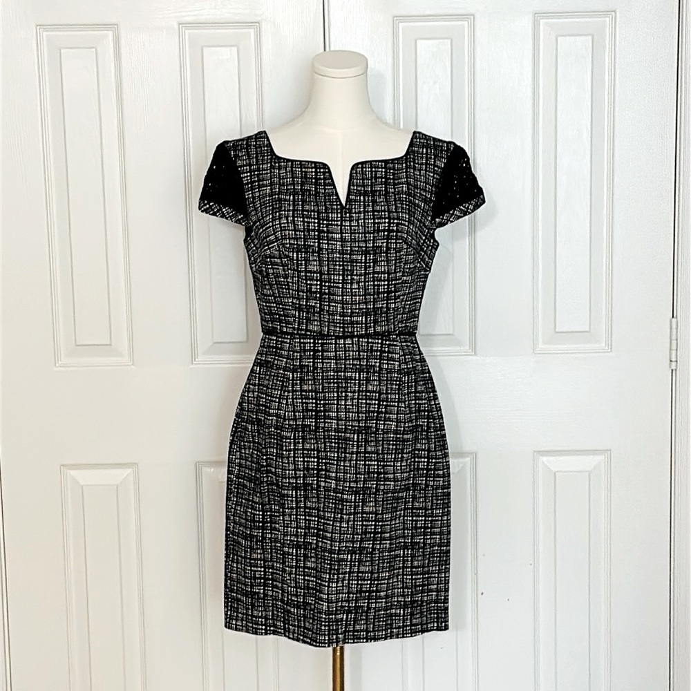 Black & White Plaid Sheath Dress with Notched Collar, size 6